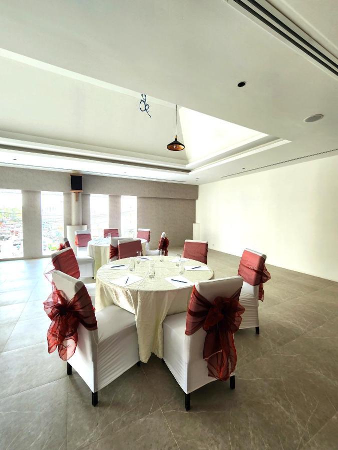 Zo Amalthea Hotel Patong Экстерьер фото