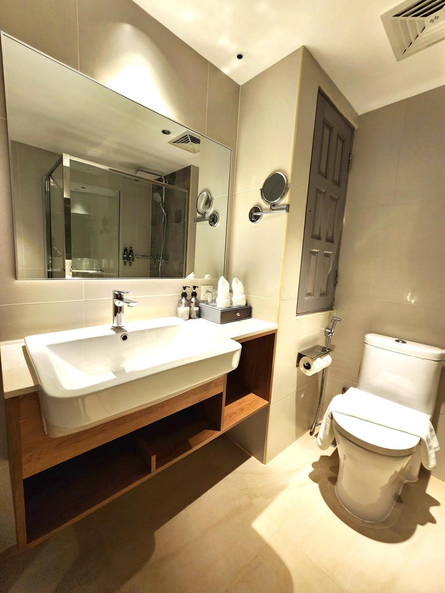 Zo Amalthea Hotel Patong Экстерьер фото