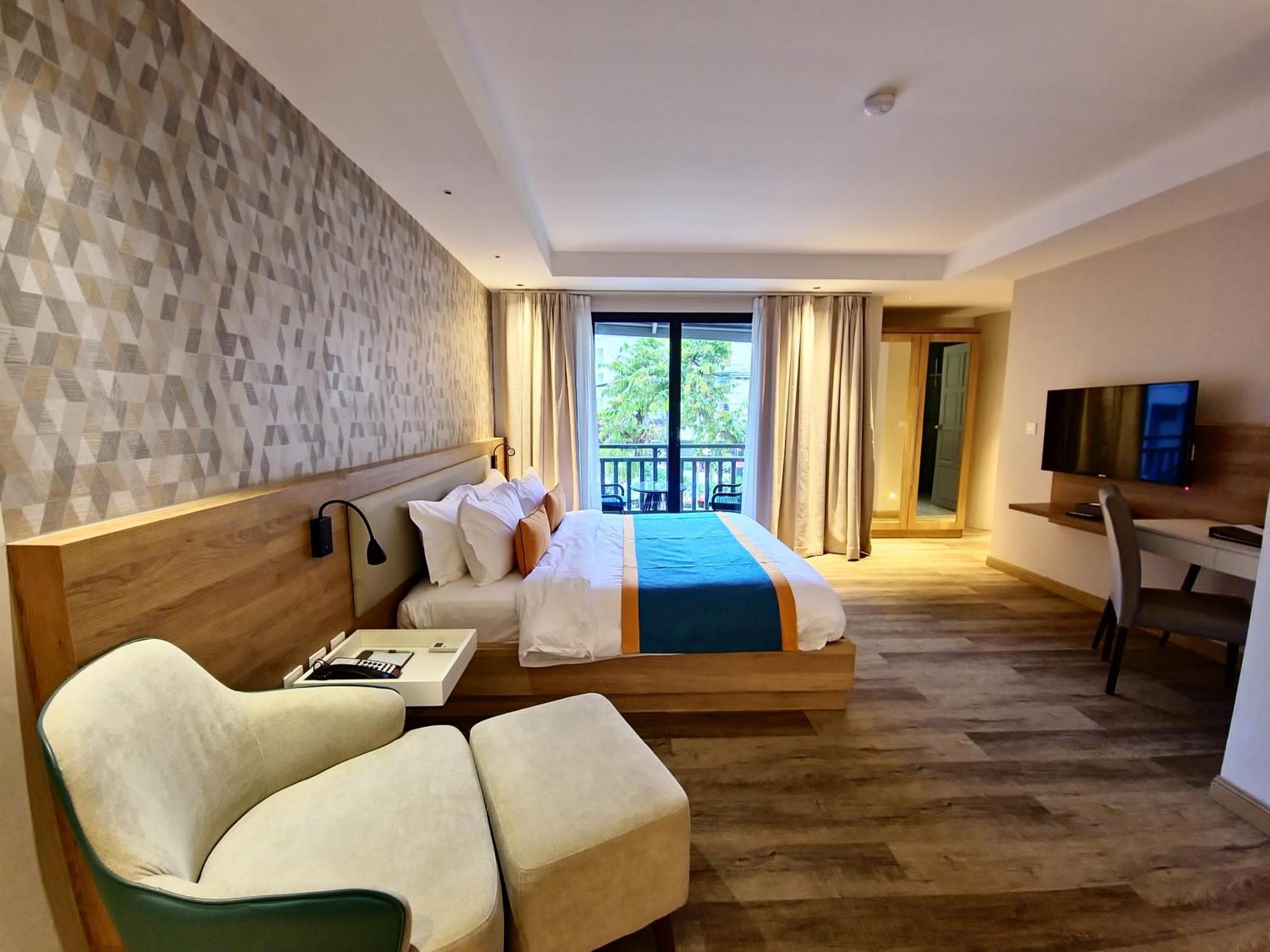Zo Amalthea Hotel Patong Экстерьер фото