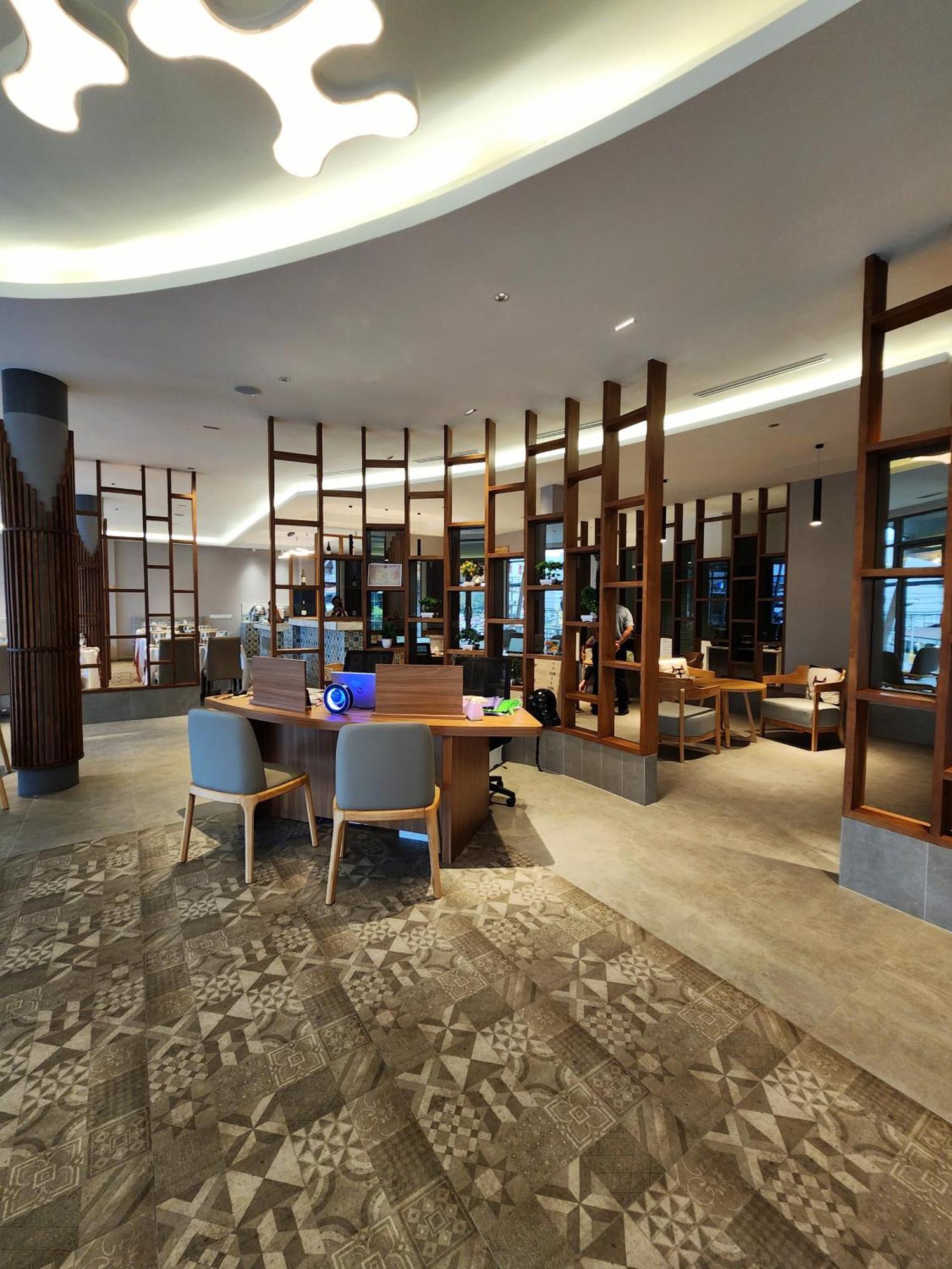 Zo Amalthea Hotel Patong Экстерьер фото